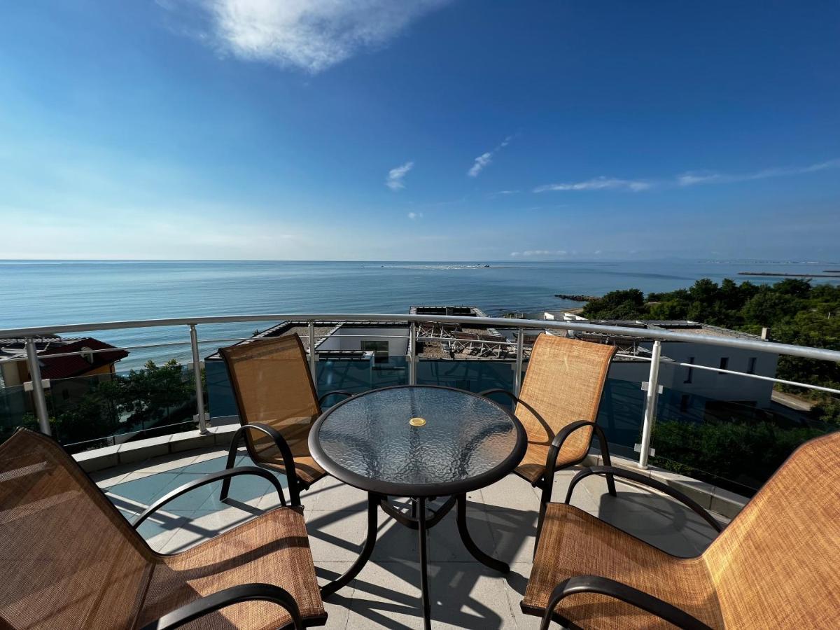 Modern Beachfront Apartment With Pool Ράβντα Εξωτερικό φωτογραφία