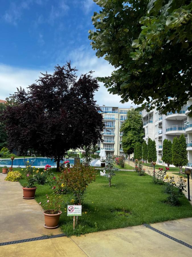 Modern Beachfront Apartment With Pool Ράβντα Εξωτερικό φωτογραφία